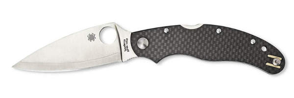 spyderco-caly-35-zdp-189-carbon-cfk-gerade