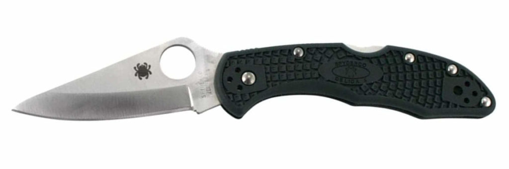 spyderco-delica-4-zdp-189-frn-british-racing-green-gerade-1152x384